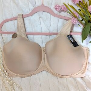 Wacoal Basic Beauty Spacer Underwire T-Shirt Bra